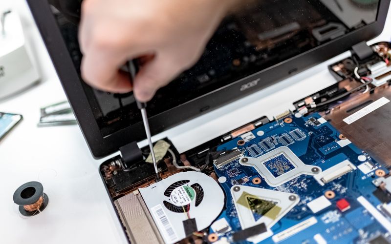 Soporte técnico (software y hardware)